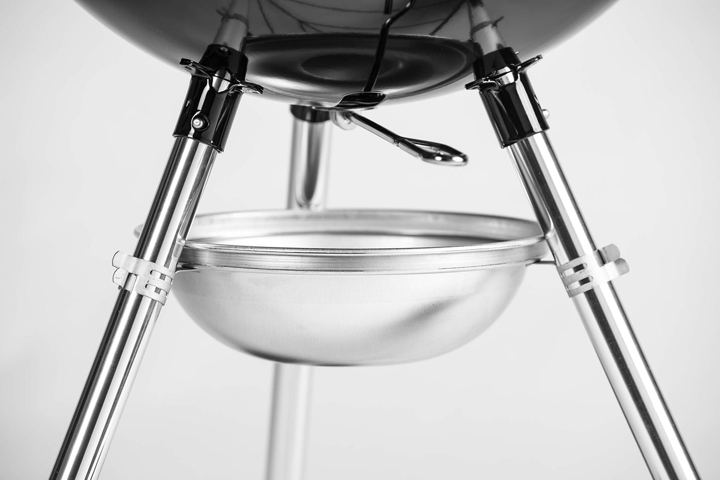 Weber Holzkohlegrill Original Kettle Ø57 cm – BBQ Kugelgrill mit Thermometer & One-Touch Reinigungssystem